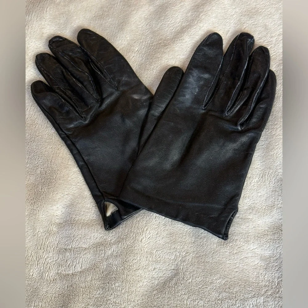 Vtg. Miss Aris Classic Wrist Length Black Leather Driving Gloves Ladies Size 7